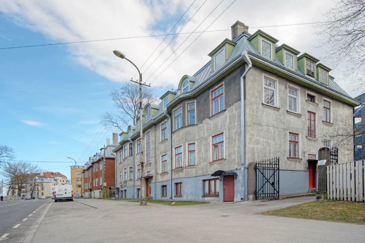 Studio On Tehnika 19 Tallin Exterior foto